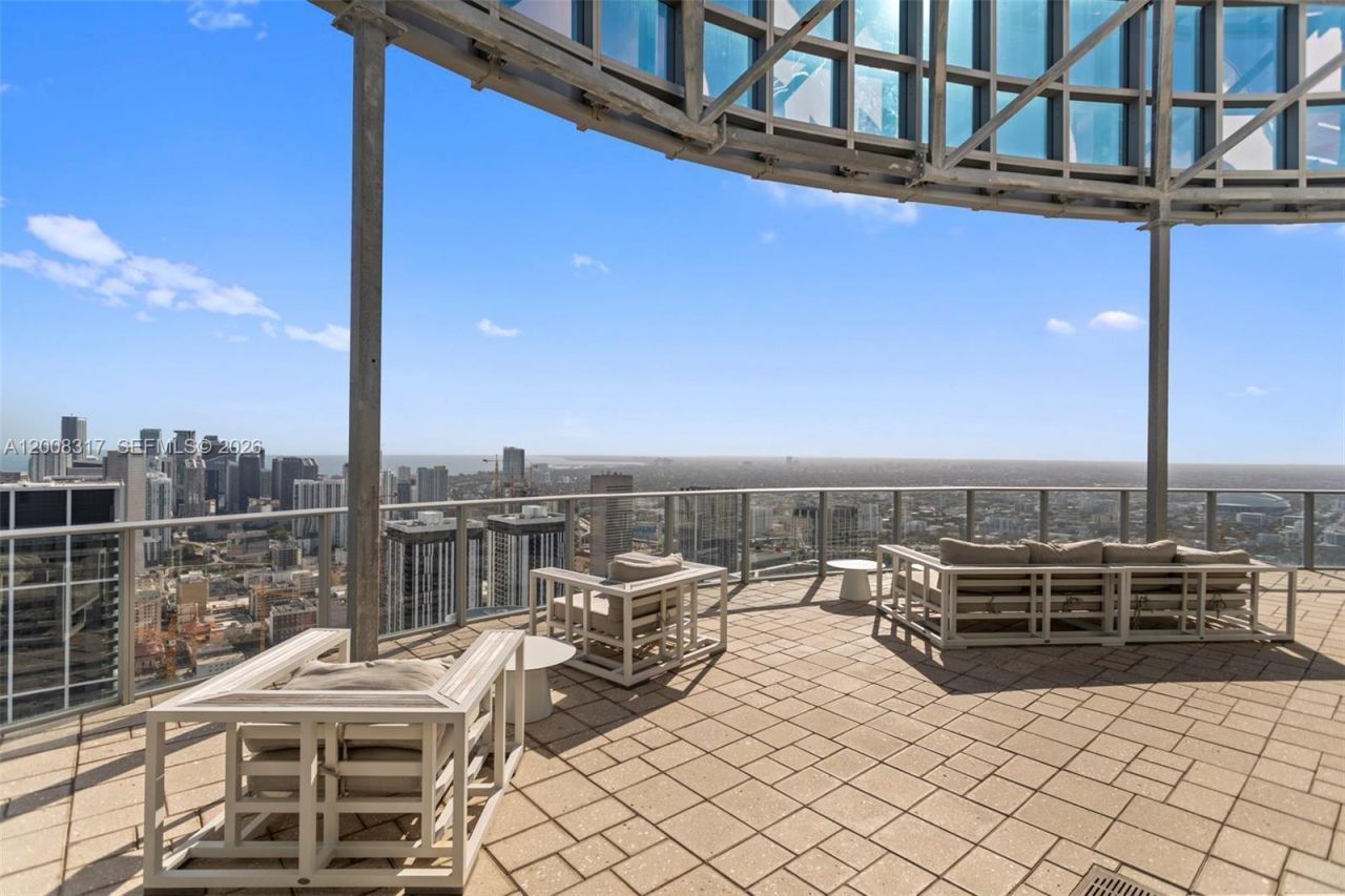 851 NE 1st Ave , Unit 3707, Miami, FL 33132 Photo