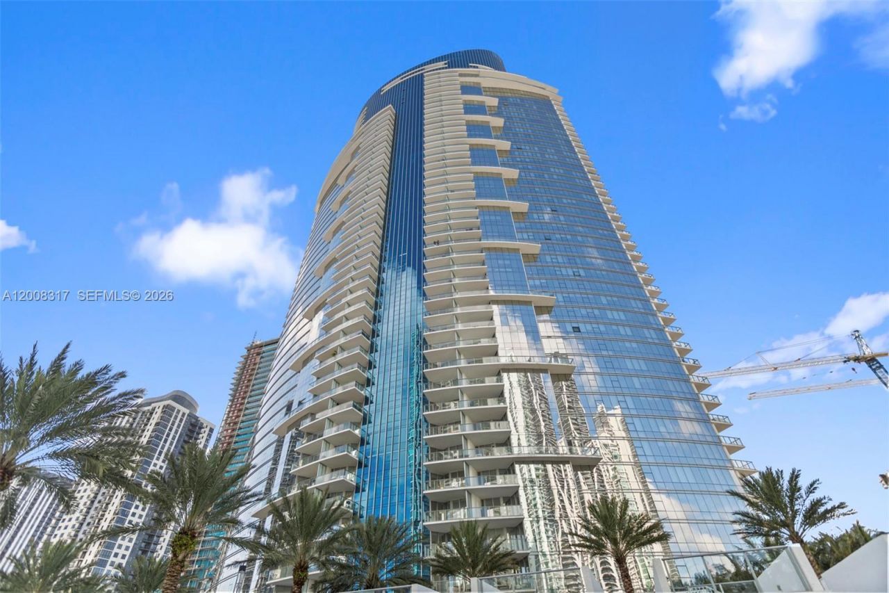 851 NE 1st Ave , Unit 3707, Miami, FL 33132 Photo