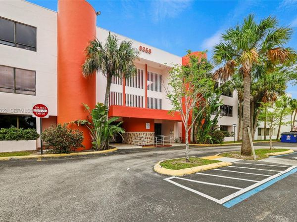 8358 W Oakland Park Blvd , Unit 202-F, Sunrise, FL 33351