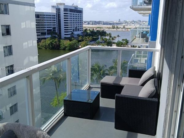 5085 NW 7th St, Unit 1007, Miami, FL 33126