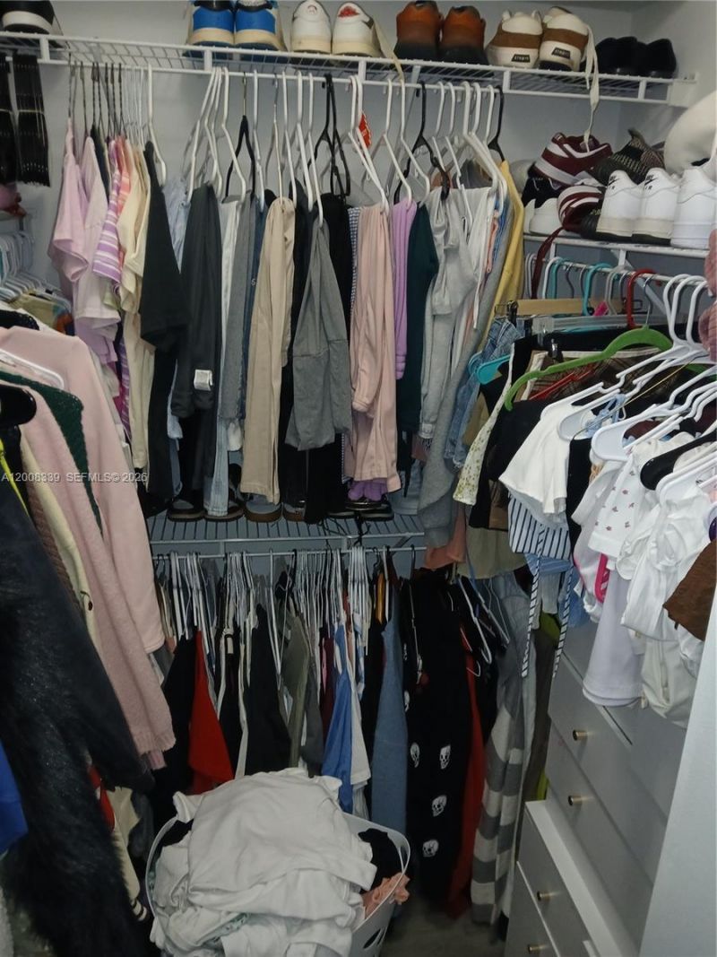 5085 NW 7th St, Unit 1007, Miami, FL 33126 Photo