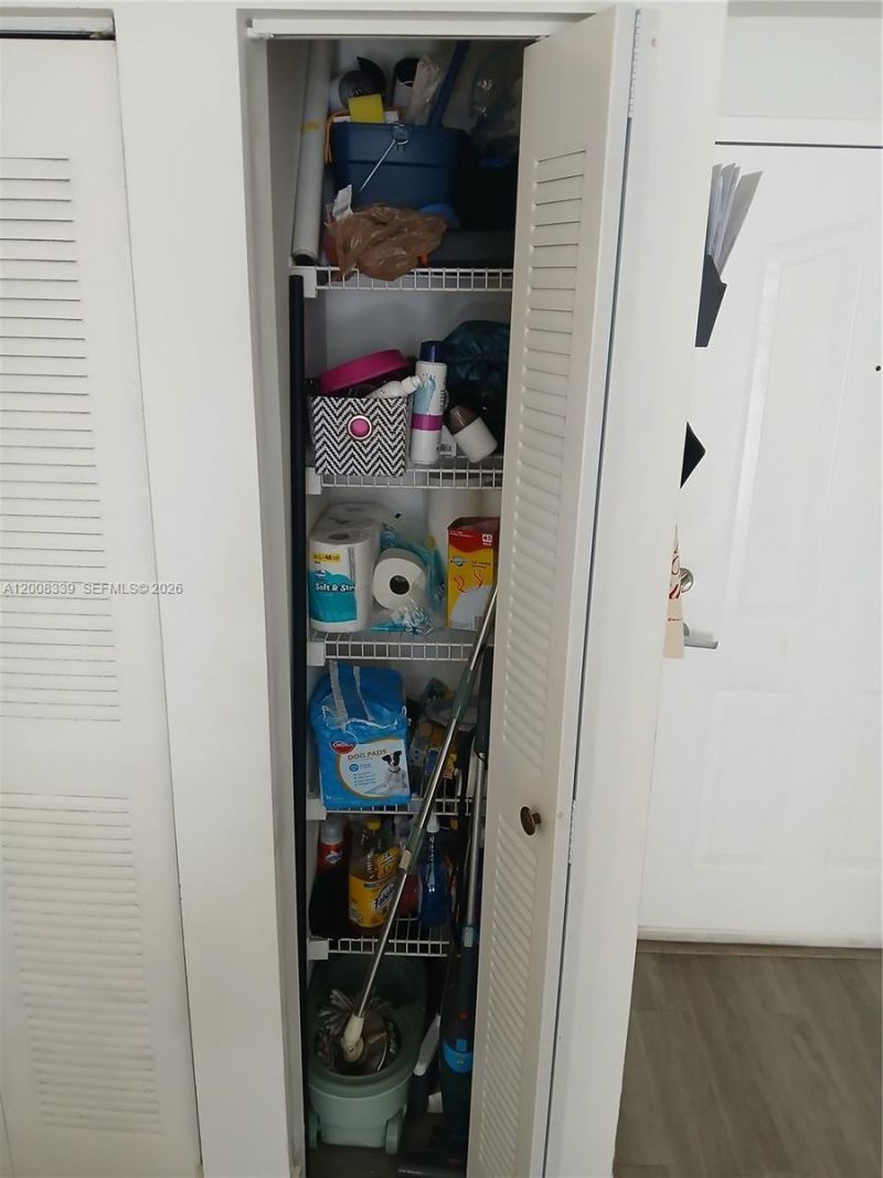 5085 NW 7th St, Unit 1007, Miami, FL 33126 Photo