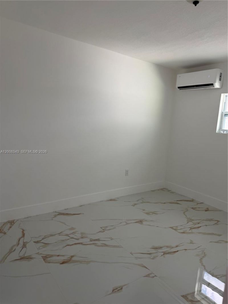 2669 W 52nd St , Unit 12, Hialeah, FL 33016 Photo