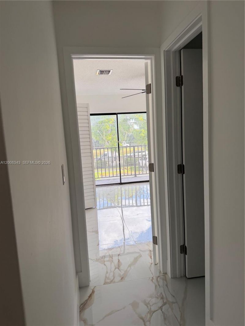 2669 W 52nd St , Unit 12, Hialeah, FL 33016 Photo