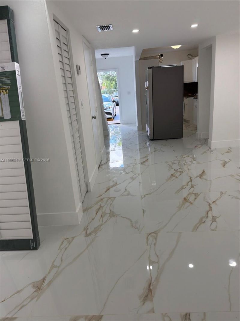 2669 W 52nd St , Unit 12, Hialeah, FL 33016 Photo