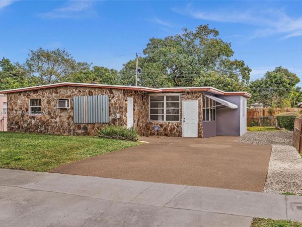 1824 NW 25th Ave , Fort Lauderdale, FL 33311