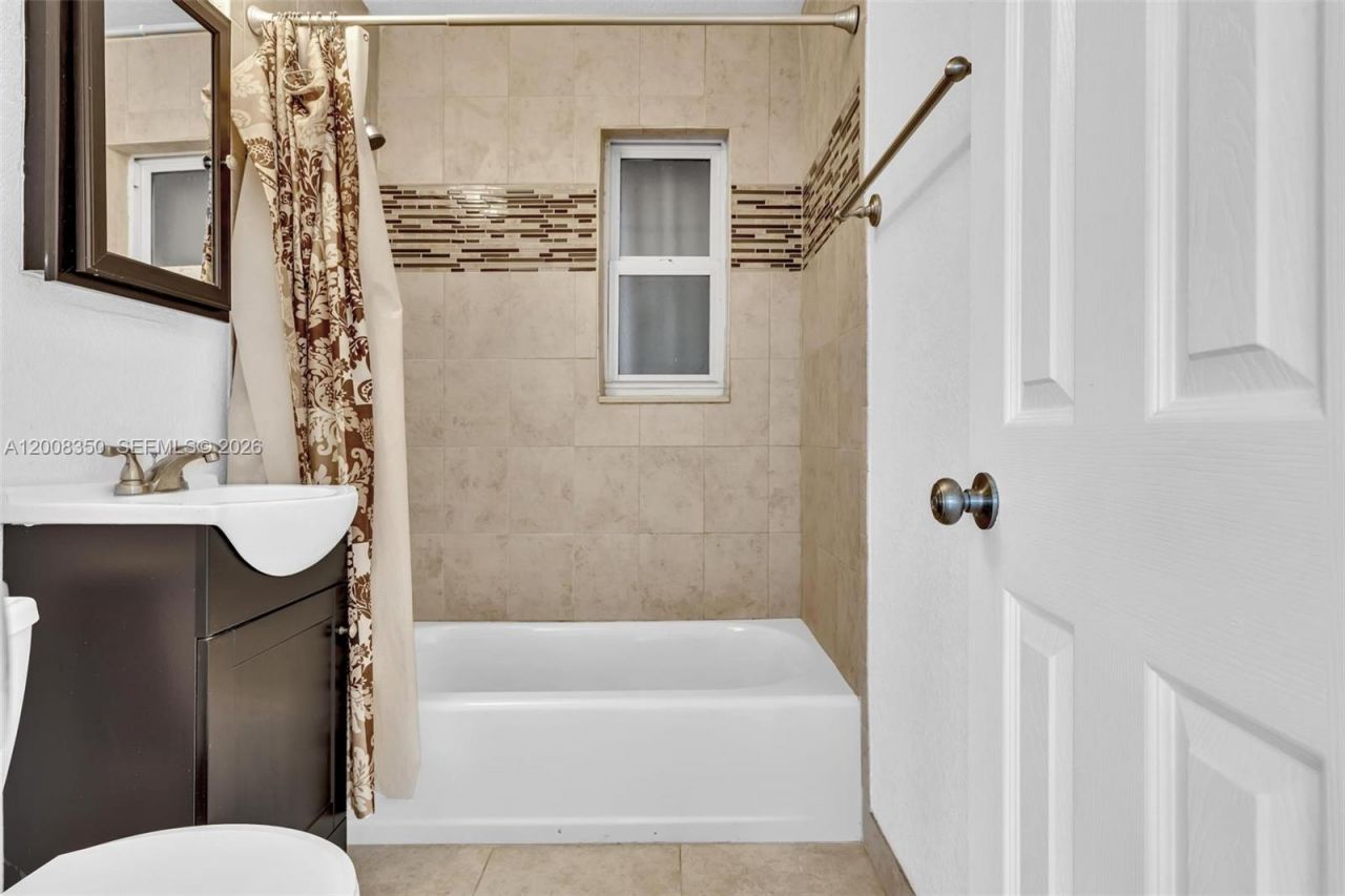 1824 NW 25th Ave , Fort Lauderdale, FL 33311 Photo