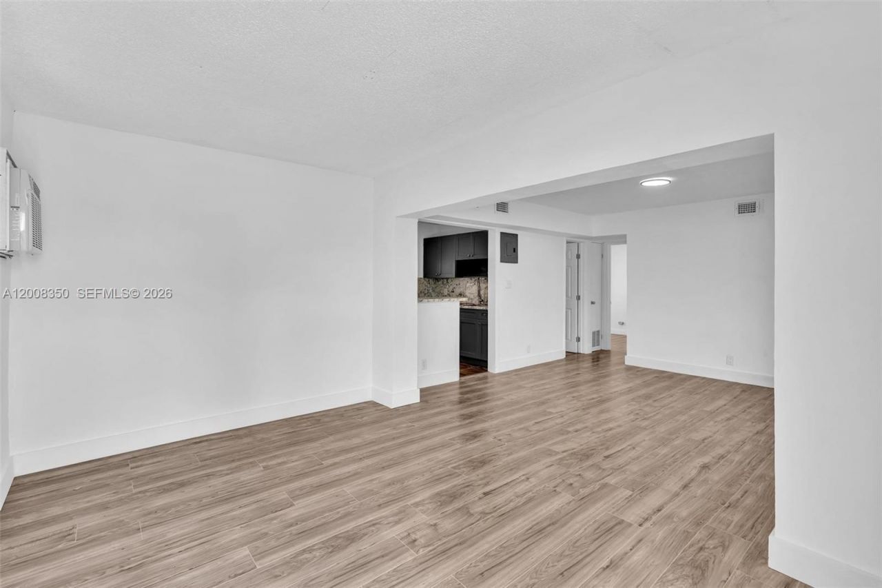 1824 NW 25th Ave , Fort Lauderdale, FL 33311 Photo