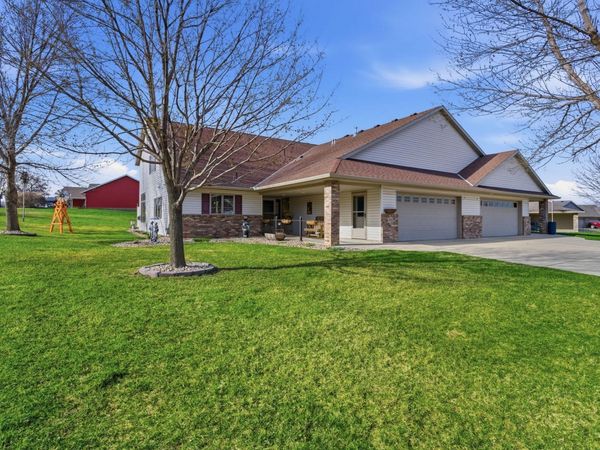 1600 Lower Trentwood Circle NE, Willmar, MN 56201