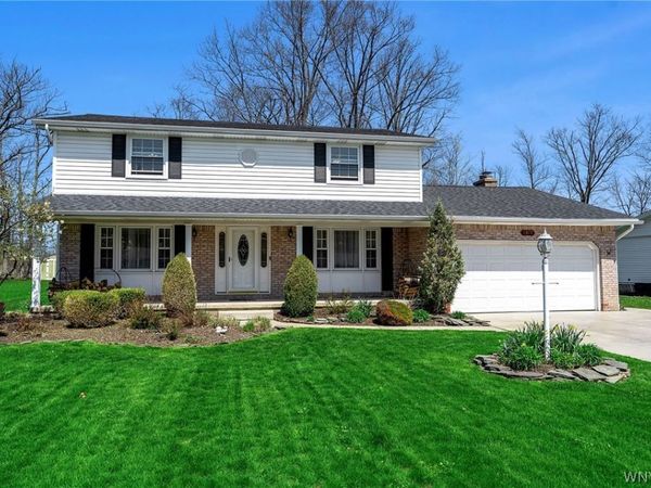 1919 Webb Road , Grand Island, NY 14072