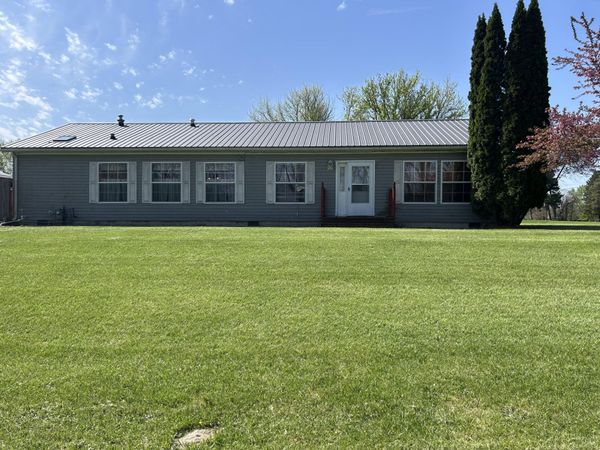 33291 Maryann Drive, Colon, MI 49040