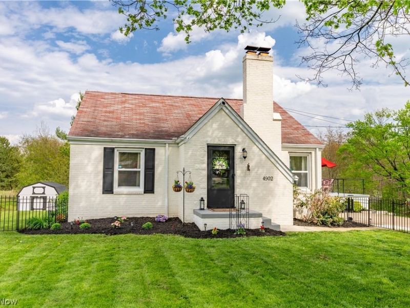 4902 Clardell Avenue SW, Canton, OH 44706 Photo 2