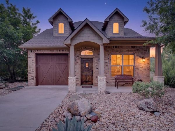 8714 Fullerton Drive, Cleburne, TX 76033