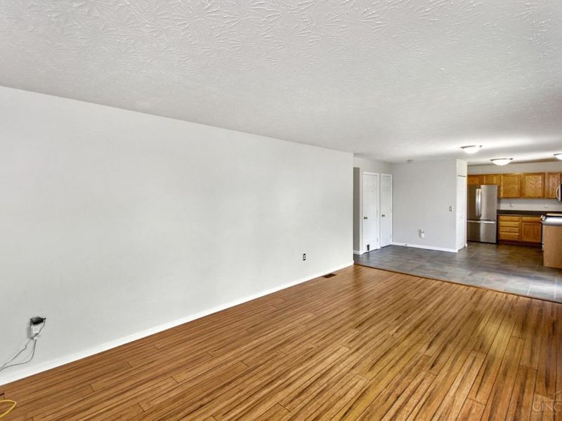 6067 Weber Oaks Drive, Miami Twp, OH 45140 Photo 15