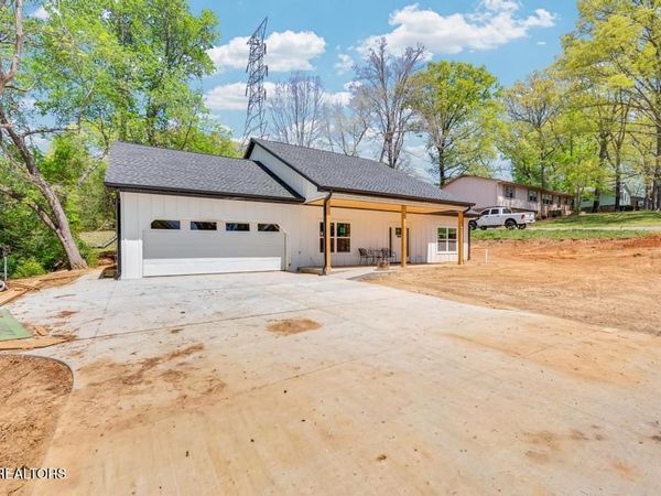 1065 Tanglewood Drive, Cookeville, TN 38501