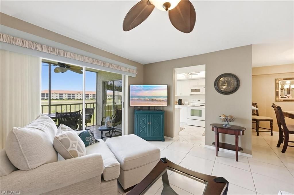 7340 Glenmoor Ln, Unit 3207, Naples, FL 34104 Photo