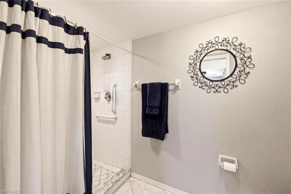 7340 Glenmoor Ln, Unit 3207, Naples, FL 34104 Photo