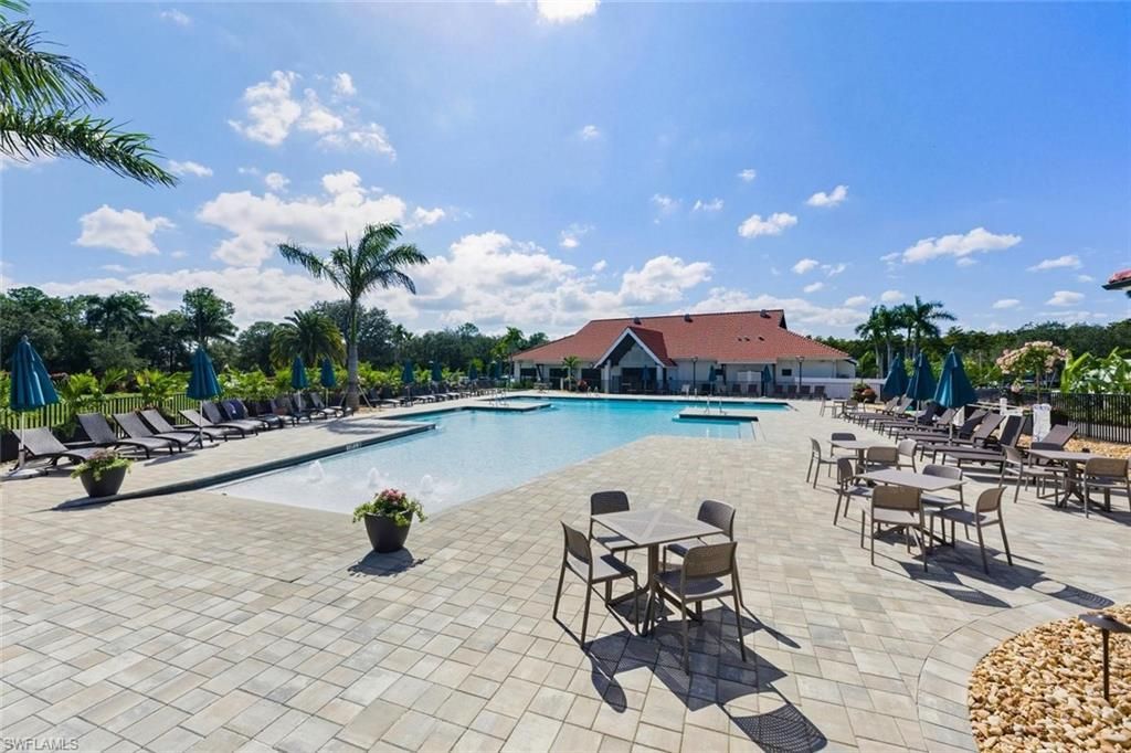 7340 Glenmoor Ln, Unit 3207, Naples, FL 34104 Photo