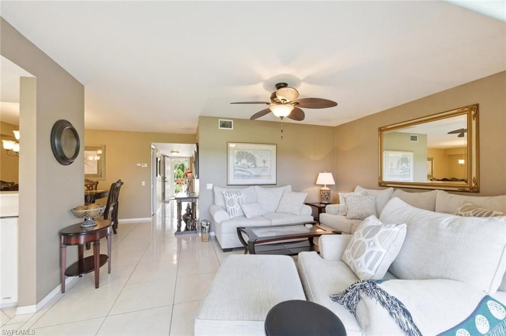 7340 Glenmoor Ln, Unit 3207, Naples, FL 34104 Photo