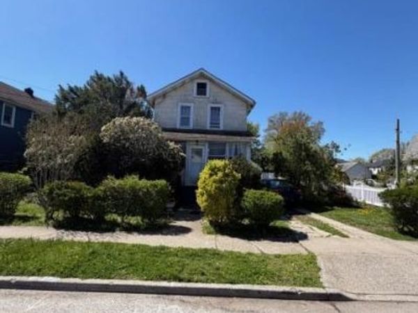 530 Maple Street , West Hempstead, NY 11552