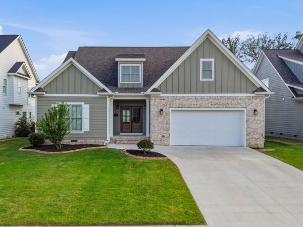 8942 Grey Reed Drive, Ooltewah, TN 37363