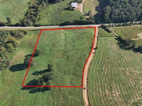 12 W L Williams Road, Commerce, GA 30530