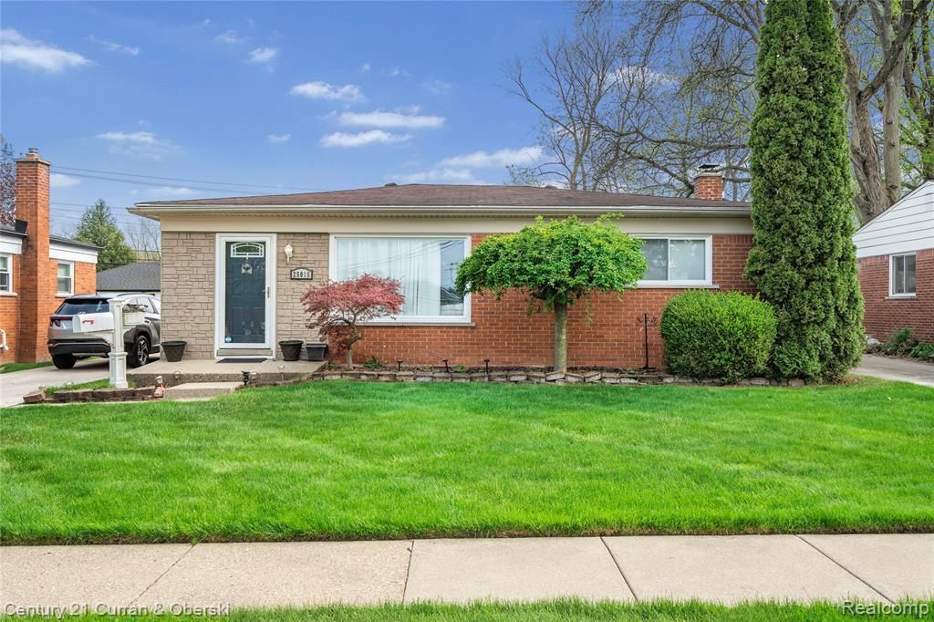 25015 Chernick Street , Taylor, MI 48180 Main Photo