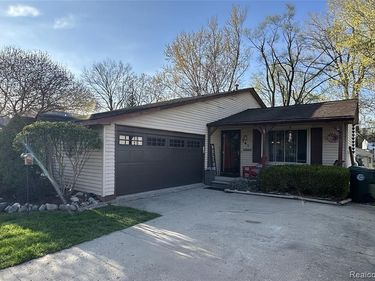 741 Mariday Street , Orion Twp, MI 48362