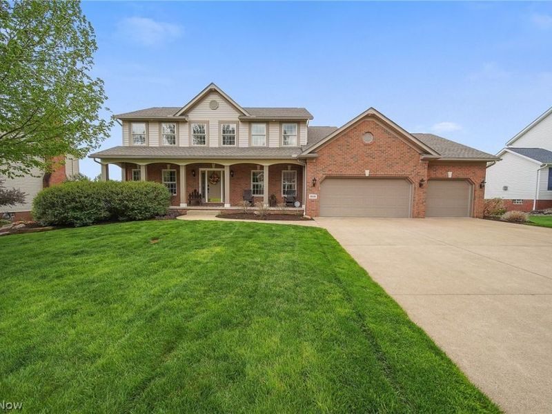 2536 Chadwell Circle NW, North Canton, OH 44720 Photo 1