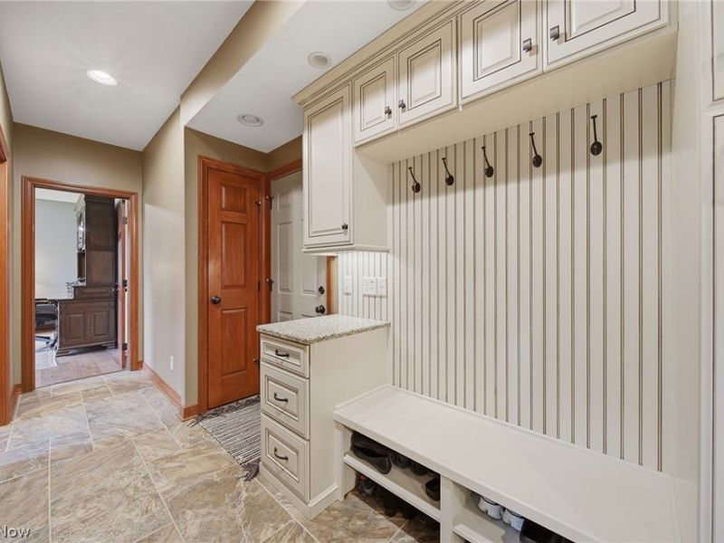 2536 Chadwell Circle NW, North Canton, OH 44720 Photo 20