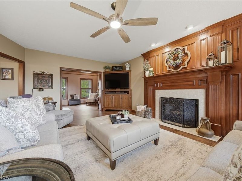 2536 Chadwell Circle NW, North Canton, OH 44720 Photo 8