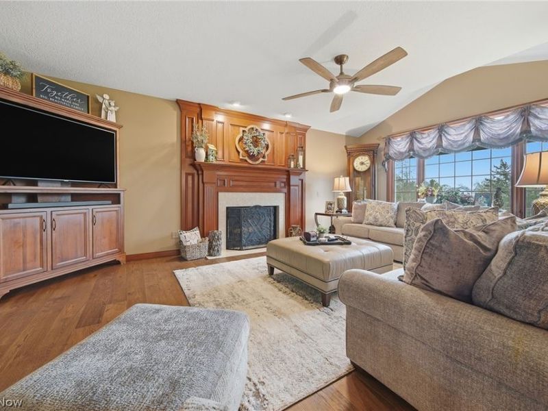 2536 Chadwell Circle NW, North Canton, OH 44720 Photo 9