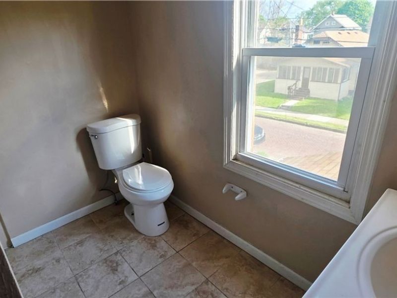 147 Brighton Drive , Akron, OH 44301 Photo 14