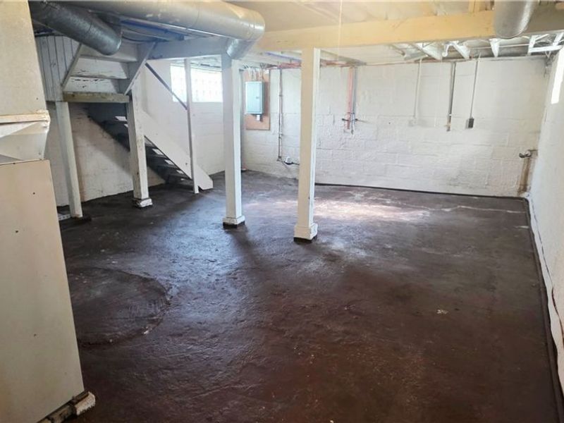 147 Brighton Drive , Akron, OH 44301 Photo 17