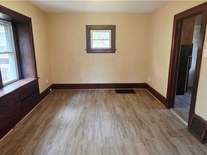 147 Brighton Drive , Akron, OH 44301 Photo 5