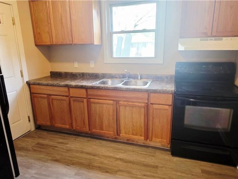 147 Brighton Drive , Akron, OH 44301 Photo 6