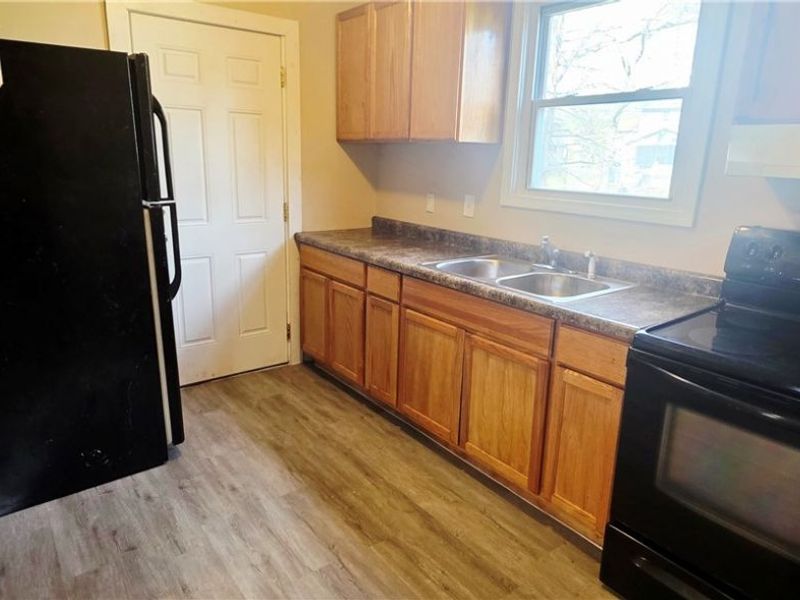 147 Brighton Drive , Akron, OH 44301 Photo 7