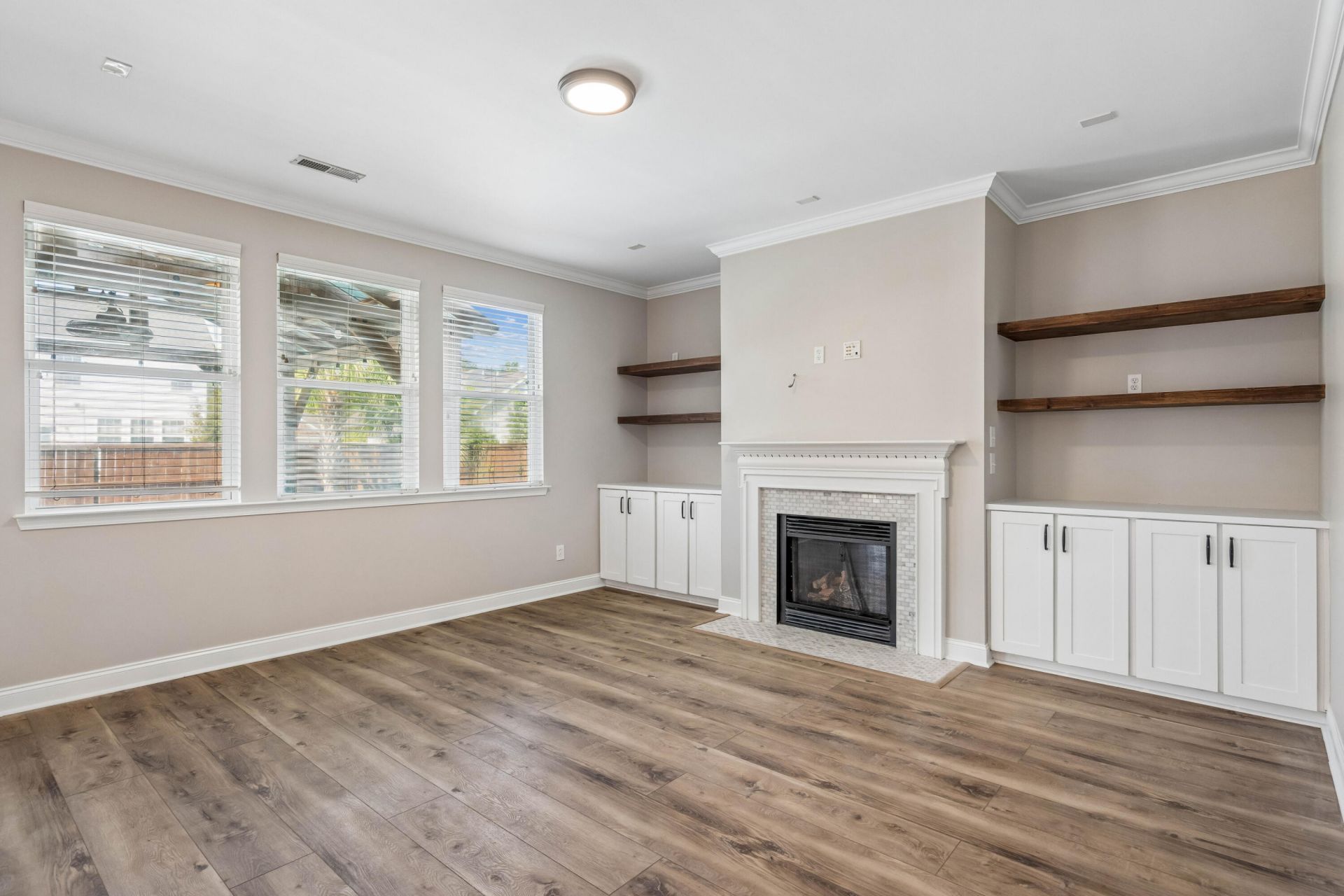 7016 Billberry Street Photo 11