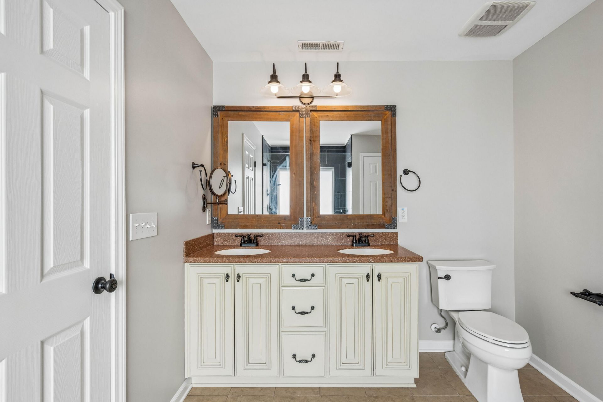 7016 Billberry Street Photo 36