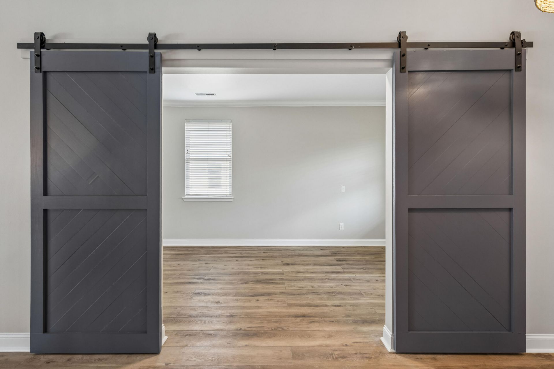 7016 Billberry Street Photo 8