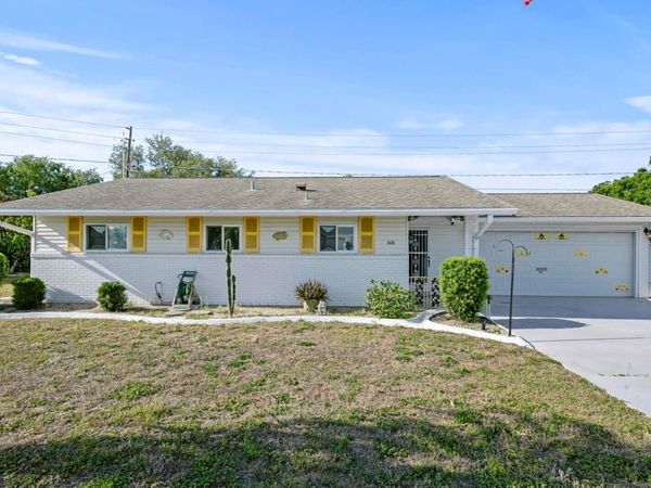 606 LA JOLLA AVENUE , SUN CITY CENTER, FL 33573