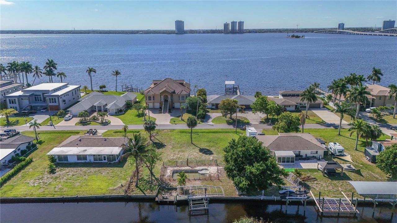 116 E North Shore Avenue, North Fort Myers, FL 33917 Photo