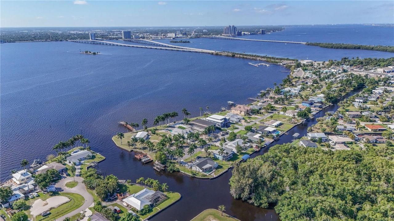116 E North Shore Avenue, North Fort Myers, FL 33917 Photo