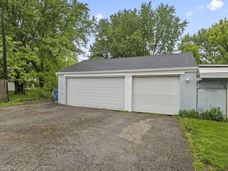 6732 London Groveport Road, Grove City, OH 43123 Photo 46