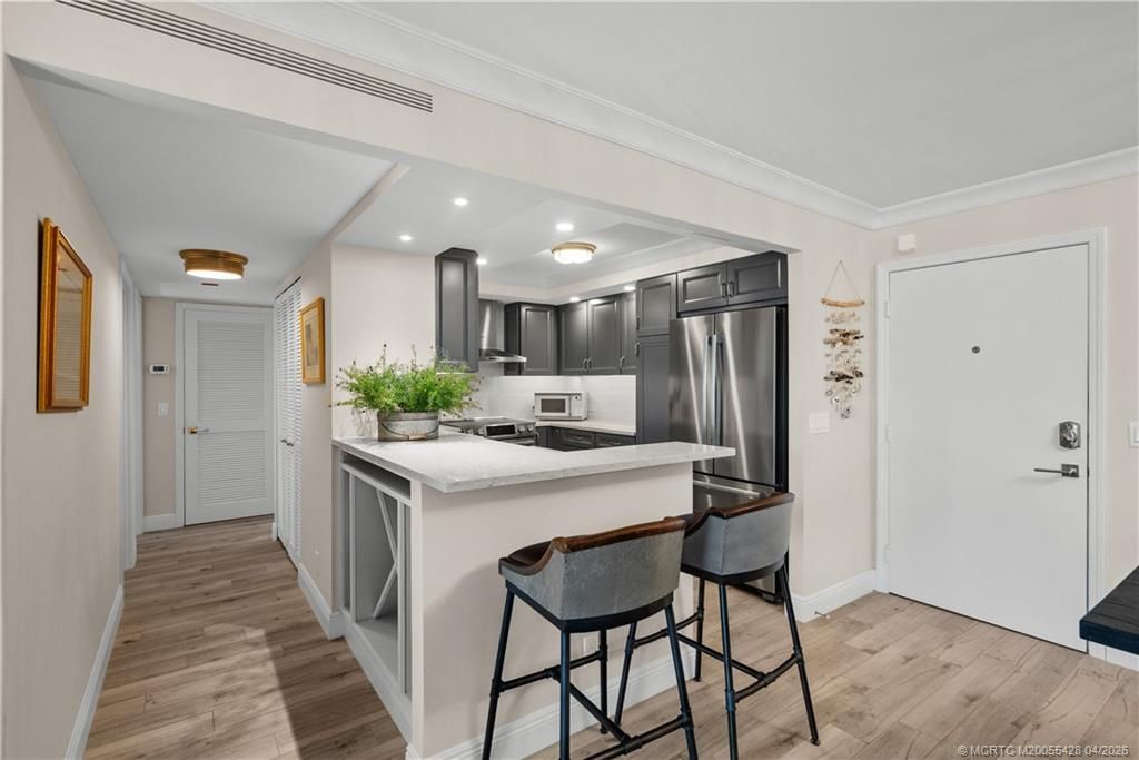 125 Ocean Avenue, Unit 506, Palm Beach Shores, FL 33404 Photo