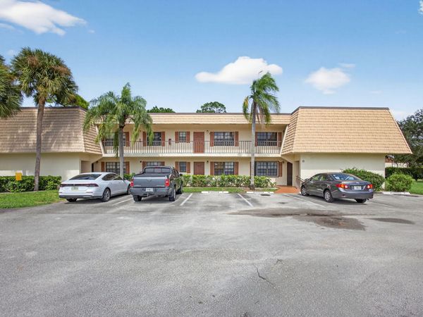 4169 Oak Terrace Drive, Greenacres, FL 33463