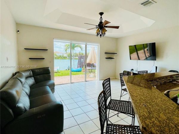 4006 NE 20th St , Homestead, FL 33033