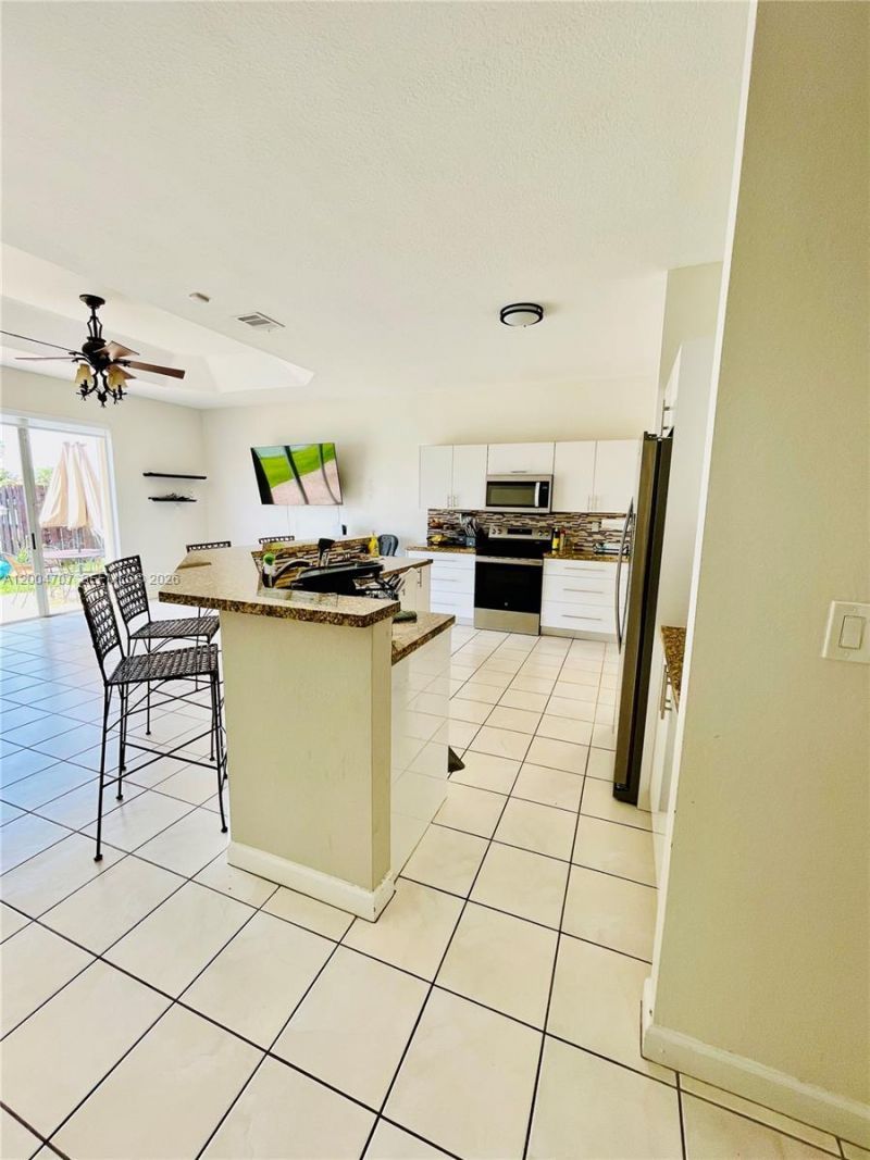 4006 NE 20th St , Homestead, FL 33033 Photo