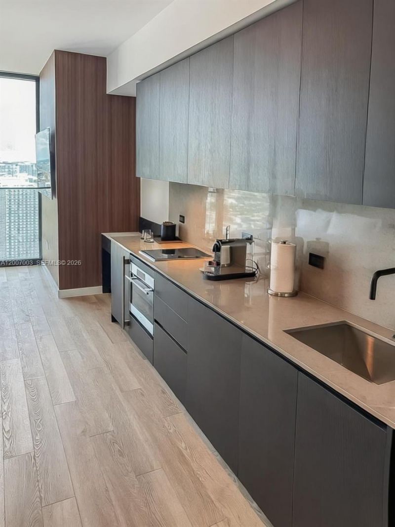 20 NE 11th St, Unit 4202, Miami, FL 33132 Photo