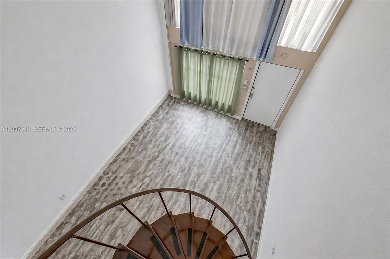 4121 NW 26th St , Unit T16, Lauderhill, FL 33313 Photo